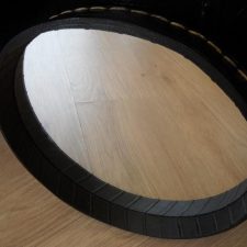 miroir en pneu recyclé